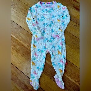 Magnetic Me 3-6 Months